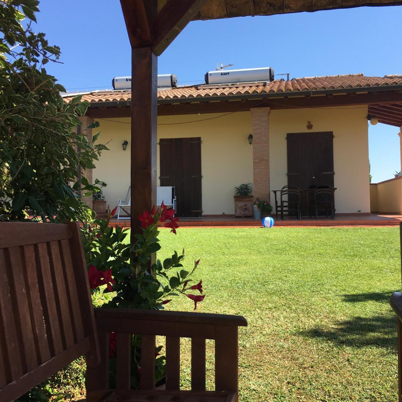 Agriturismo Beveraggio Appartamenti Marina di Grosseto Dış mekan fotoğraf